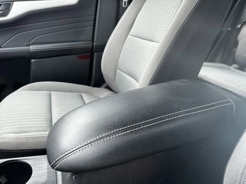 Used 2022 Ford Escape S AWD/4WD image 28