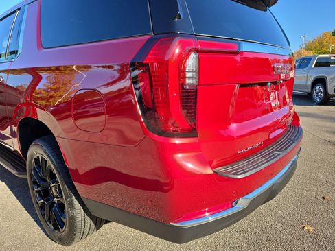New 2026 GMC Yukon XL Elevation image 36