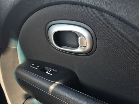 Used 2019 Kia Soul w/ Option Group 020 FWD image 13
