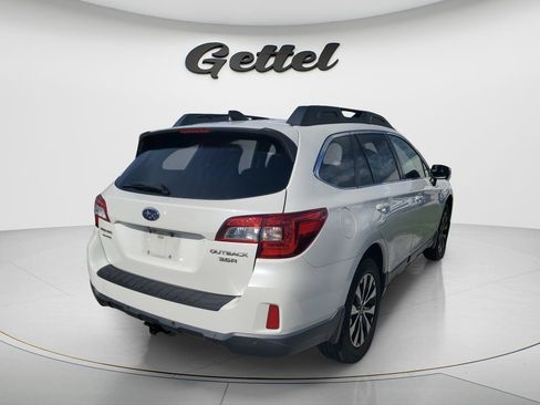 Used 2017 Subaru Outback 3.6R Limited AWD/4WD image 3