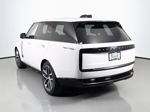 Used 2024 Land Rover Range Rover SE AWD/4WD image 5