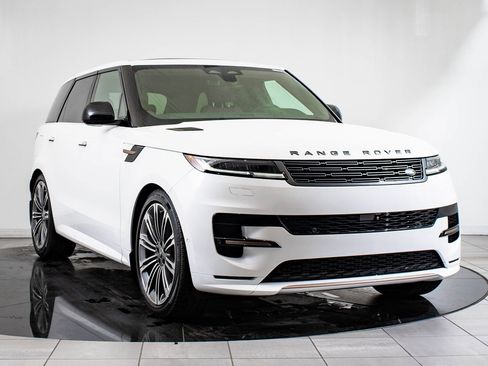 New 2025 Land Rover Range Rover Sport Dynamic SE image 5