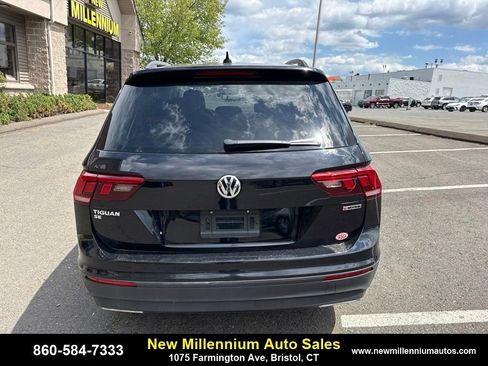 Used 2019 Volkswagen Tiguan SE w/ Panoramic Sunroof Package AWD/4WD image 5