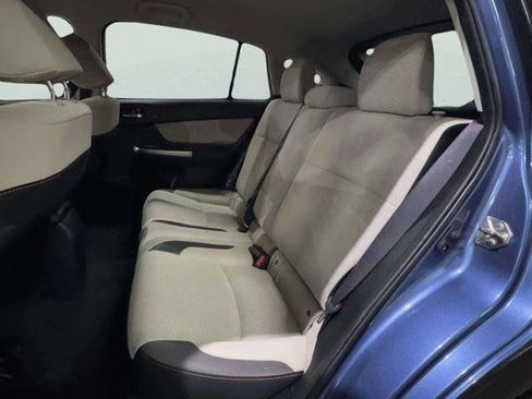 Used 2017 Subaru Crosstrek 2.0i Premium w/ Popular Package #1 AWD/4WD image 45