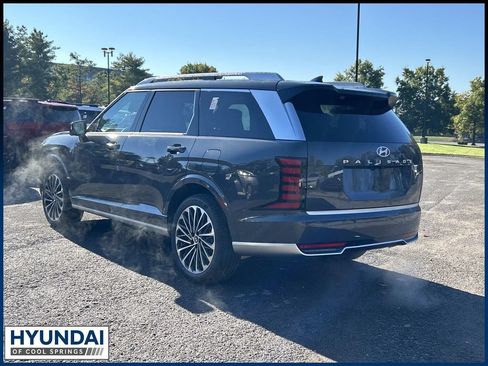 New 2026 Hyundai Palisade Calligraphy FWD image 5