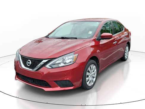 Used 2017 Nissan Sentra SV FWD image 3