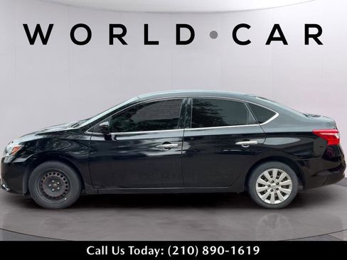 Used 2017 Nissan Sentra S FWD image 4