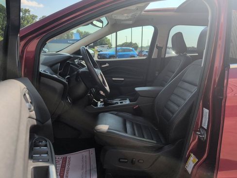 Used 2019 Ford Escape Titanium AWD/4WD image 10