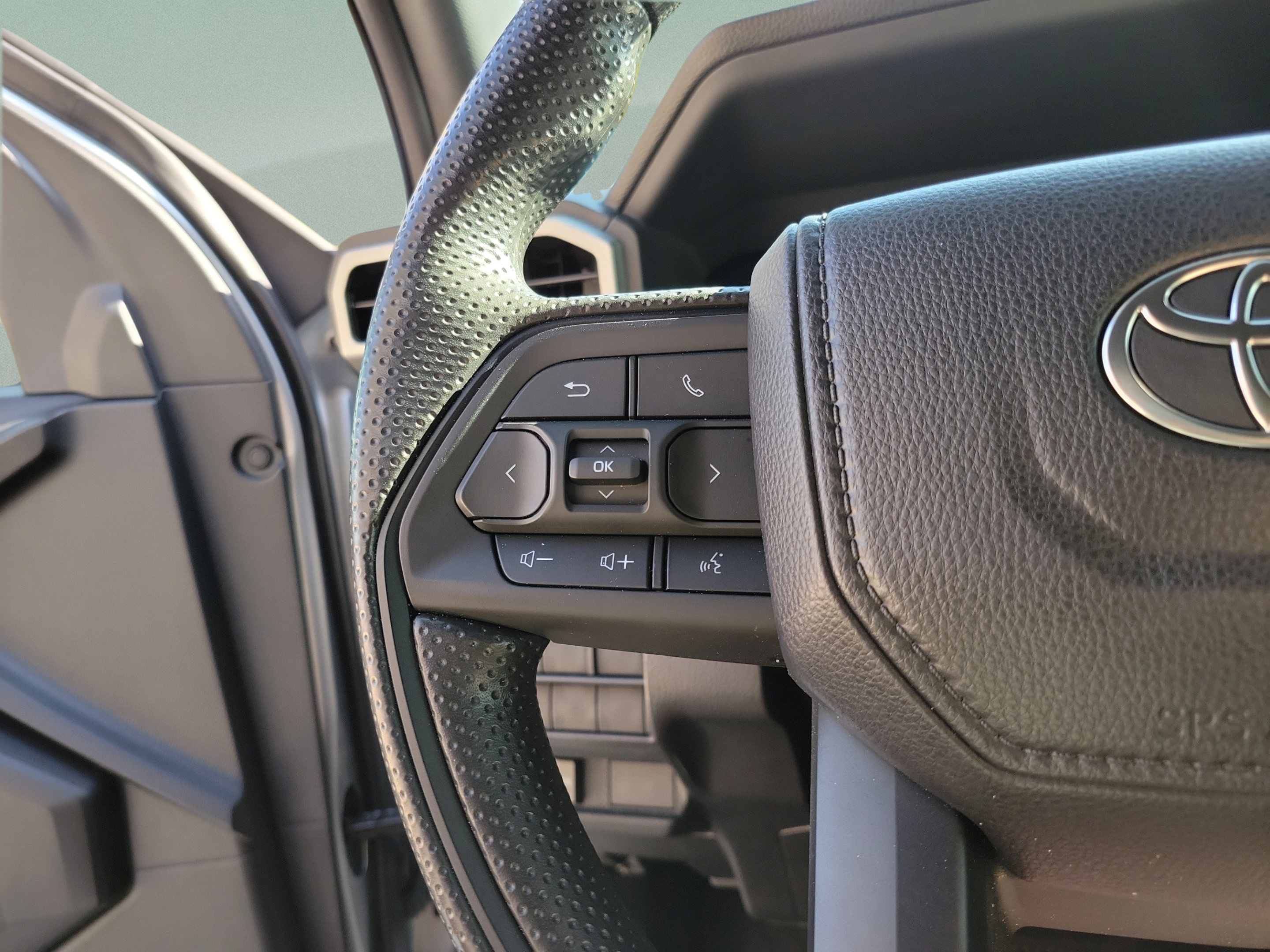 Certified 2025 Toyota Tacoma SR RWD image 13