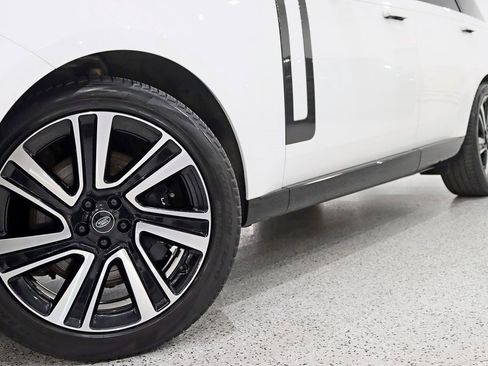 Used 2023 Land Rover Range Rover SE image 5