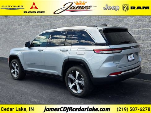 Used 2022 Jeep Grand Cherokee Limited 4xe AWD/4WD image 3