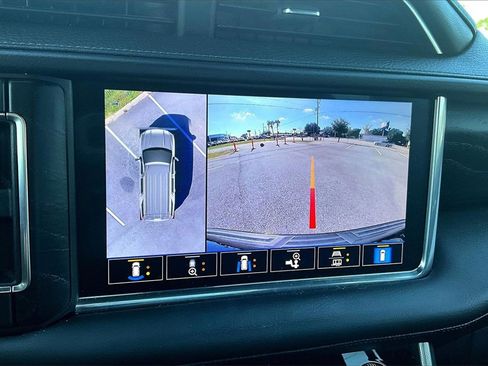 Used 2021 GMC Yukon Denali w/ Denali Ultimate Package image 13