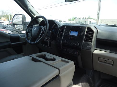 Used 2022 Ford F250 XL w/ STX Appearance Package image 25