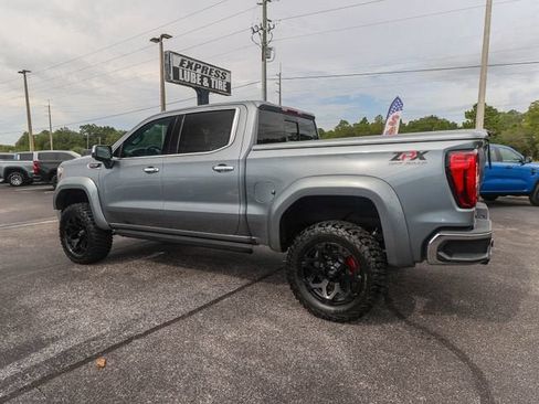 Used 2020 GMC Sierra 1500 SLT w/ SLT Premium Plus Package AWD/4WD image 6