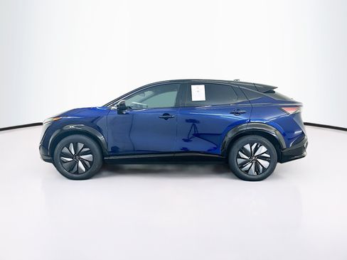 Used 2023 Nissan Ariya AWD image 4