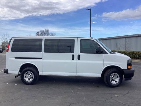 Used 2023 Chevrolet Express 3500 LS image 6