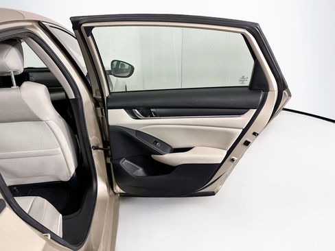 Used 2019 Honda Accord LX image 27