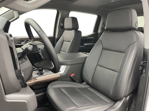 Used 2024 Chevrolet Silverado 1500 LT Trail Boss w/ Convenience Package II AWD/4WD image 17
