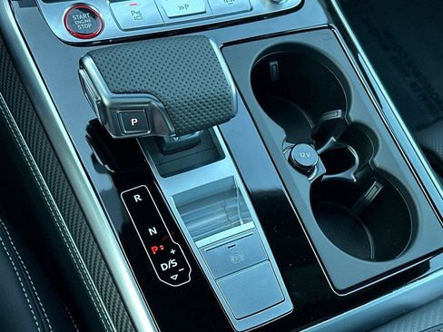 New 2026 Audi SQ8 Prestige image 21