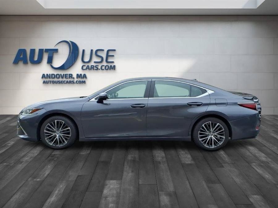 Used 2022 Lexus ES 350 w/ Premium Package FWD image 2