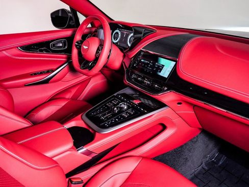 New 2026 Aston Martin DBX 707 image 17