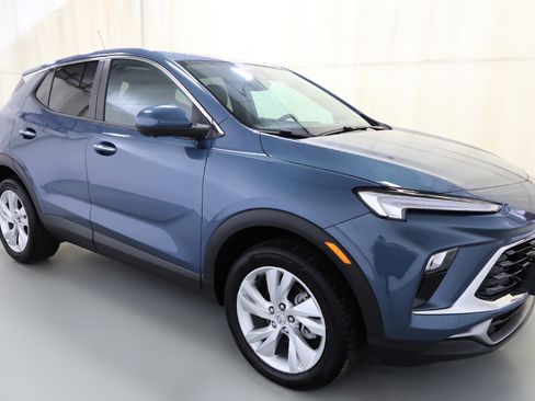 Used 2025 Buick Encore GX Preferred w/ Advanced Technology Package image 19