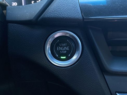 Certified 2020 Cadillac CT4 Luxury w/ Sun And Sound Package image 9