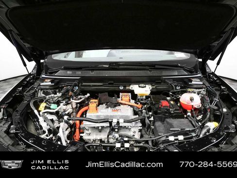 Used 2025 Cadillac Optiq Luxury 1 AWD/4WD image 34