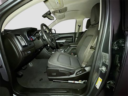 Used 2022 Chevrolet Colorado LT image 15