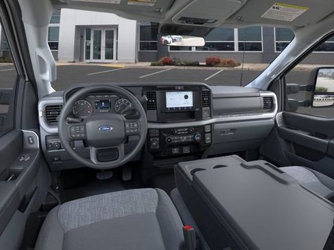 New 2025 Ford F250 XLT w/ 360-Degree Camera Package image 9