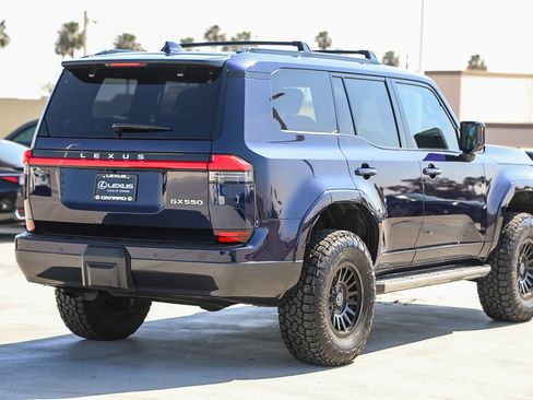 Used 2025 Lexus GX 550 w/ Accessory Package (Z1) image 7