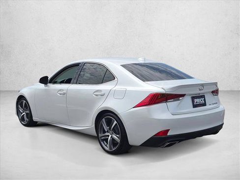 Used 2018 Lexus IS 300 AWD w/ Comfort Package image 8