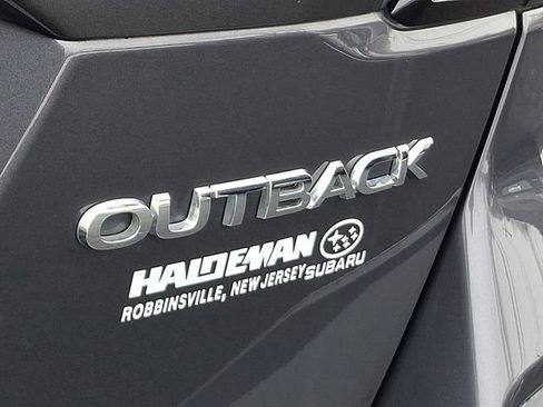 Used 2023 Subaru Outback Premium image 29