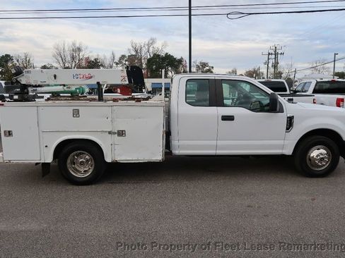 Used 2017 Ford F350 XL w/ XL Value Package image 6