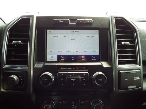 Used 2020 Ford F150 XLT w/ Equipment Group 302A Luxury image 17