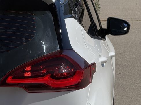 Used 2020 Chevrolet Bolt LT FWD image 21