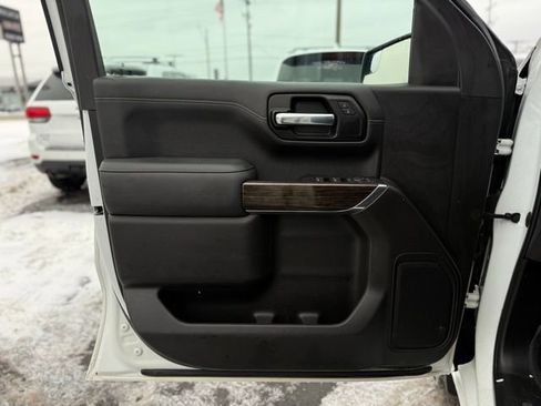 Used 2020 GMC Sierra 1500 Elevation w/ Elevation Value Package image 11