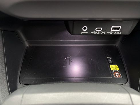 Certified 2024 Subaru Crosstrek 2.5i Limited w/ Crosstrek Mirror Package image 37