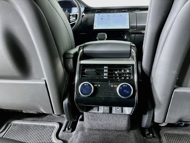 Used 2025 Land Rover Range Rover Sport SE AWD/4WD image 25