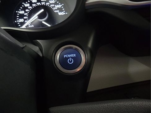 Certified 2021 Toyota Sienna LE image 18