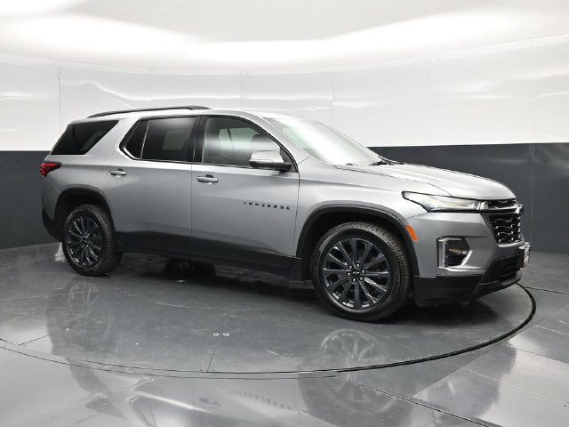 Used 2023 Chevrolet Traverse RS w/ LPO, Floor Liner Package AWD/4WD image 5