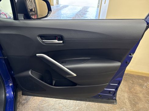 Used 2023 Toyota Corolla Cross XLE w/ Convenience Package image 15