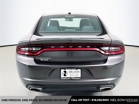Used 2020 Dodge Charger SXT image 6