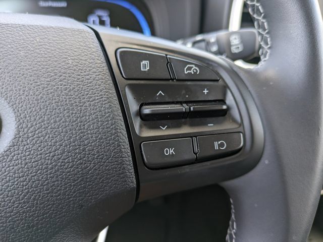 Used 2026 Hyundai Venue SEL FWD image 24