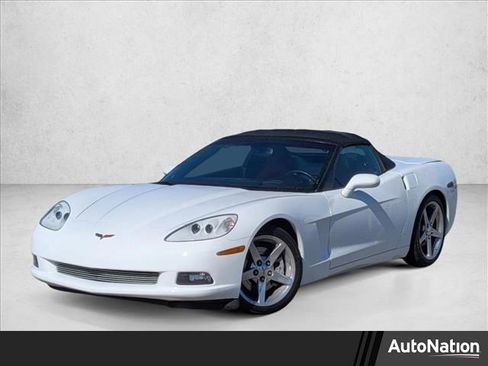 Used 2005 Chevrolet Corvette Convertible w/ Preferred Equipment Group image 1