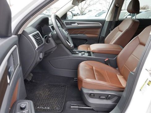 Certified 2023 Volkswagen Atlas SE AWD/4WD image 13