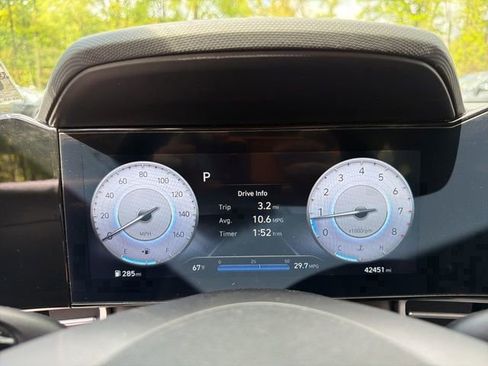 Certified 2023 Hyundai Elantra SEL w/ Convenience Package FWD image 17