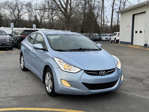 Used 2012 Hyundai Elantra GLS w/ Preferred Pkg 3 image 4