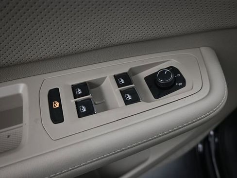 New 2026 Volkswagen Atlas SEL image 13