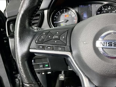 Used 2022 Nissan Rogue Sport SV FWD image 18